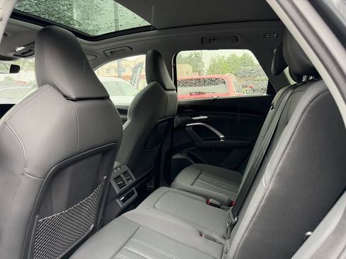 Used 2025 Audi Q5 Premium Plus w/ Premium Plus AWD/4WD image 28