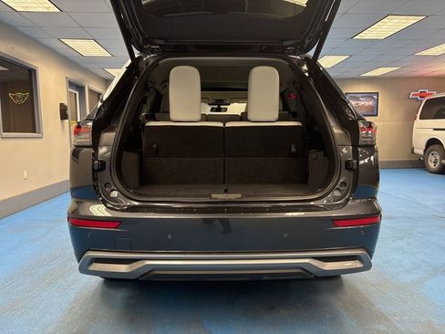 Used 2025 Mitsubishi Outlander SEL AWD/4WD image 8