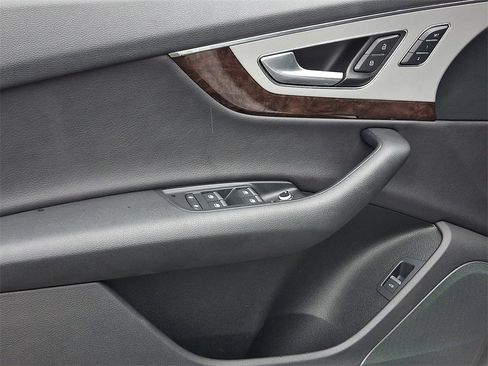 Used 2017 Audi Q7 2.0T Premium Plus w/ Premium Plus Package image 14