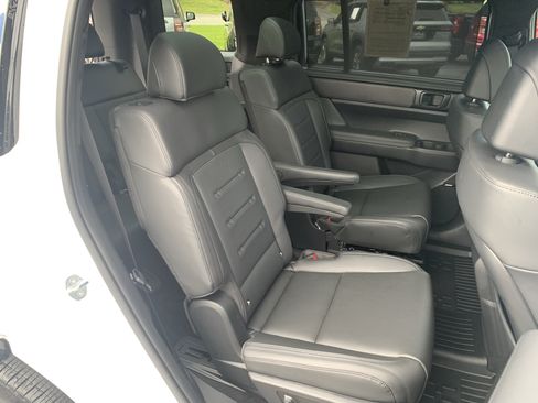 Used 2025 Hyundai Santa Fe Calligraphy AWD/4WD image 43