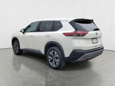 Used 2023 Nissan Rogue SV FWD image 5