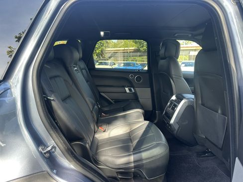 Used 2019 Land Rover Range Rover Sport SE AWD/4WD image 22