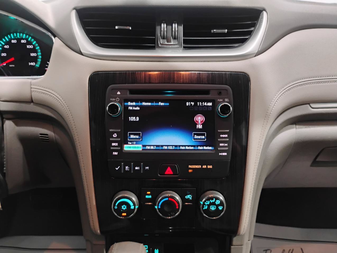 Used 2017 Chevrolet Traverse LT FWD image 12