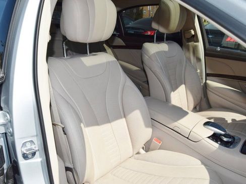 Used 2019 Mercedes-Benz S 560 4MATIC Sedan image 30