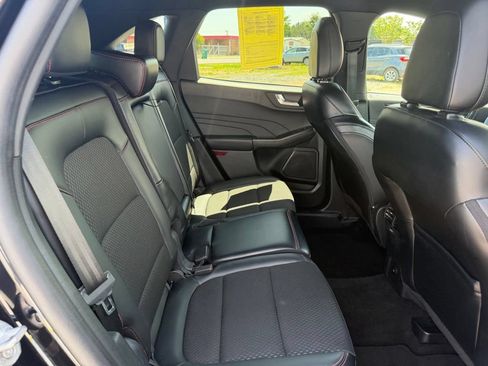Used 2025 Ford Escape ST-Line FWD image 34
