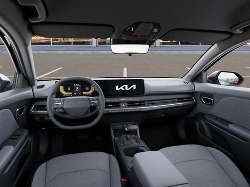 New 2025 Kia K4 LXS image 15