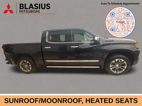 Used 2023 Chevrolet Silverado 1500 High Country w/ Technology Package AWD/4WD image 9
