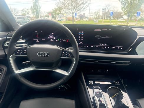 Used 2025 Audi A5 2.0T Premium Plus w/ Premium Plus AWD/4WD image 18