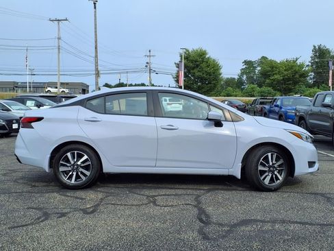 New 2025 Nissan Versa SV w/ Trunk Package image 2