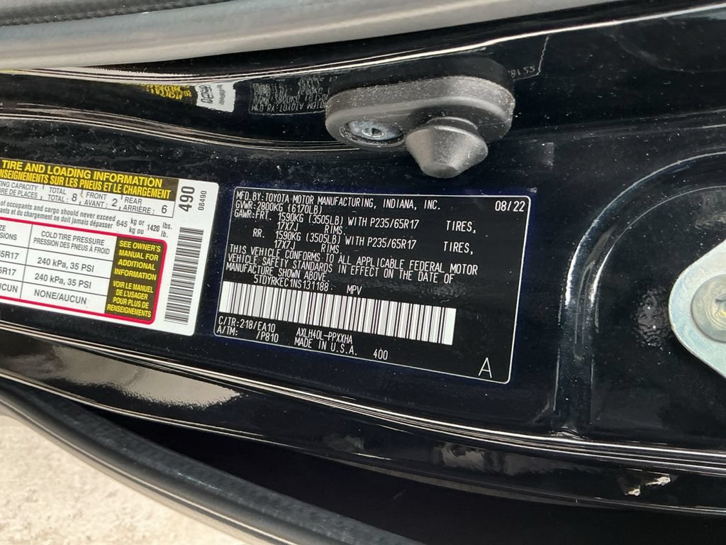Used 2022 Toyota Sienna XLE FWD image 25