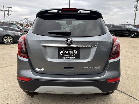 Used 2019 Buick Encore Sport Touring image 6