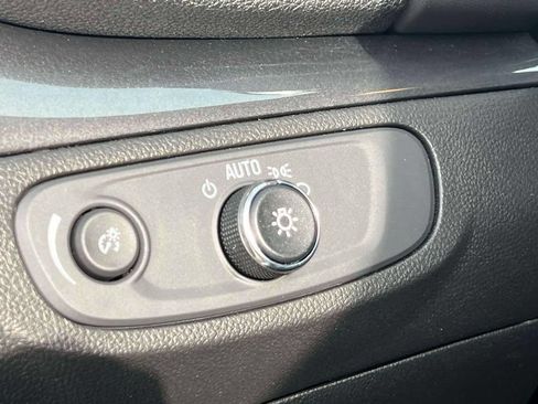 Used 2022 Buick Encore Preferred w/ Safety Package AWD/4WD image 21