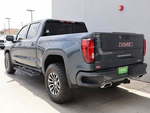 Used 2021 GMC Sierra 1500 AT4 w/ AT4 Premium Package AWD/4WD image 3