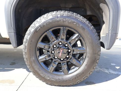 Certified 2025 GMC Sierra 2500 AT4 w/ AT4 Premium Plus Package AWD/4WD image 50