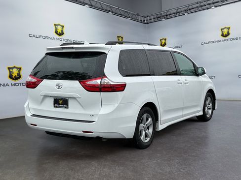 Used 2019 Toyota Sienna LE image 5