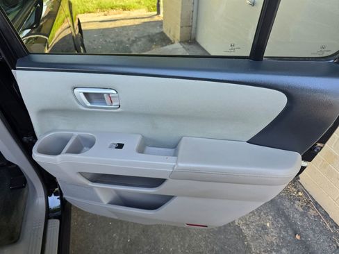 Used 2015 Honda Pilot SE image 37
