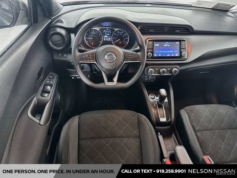 Used 2019 Nissan Kicks S FWD image 20
