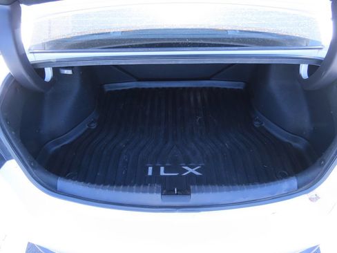 Used 2019 Acura ILX FWD image 12