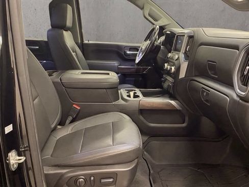 Used 2022 GMC Sierra 3500 SLT w/ SLT Preferred Package AWD/4WD image 22