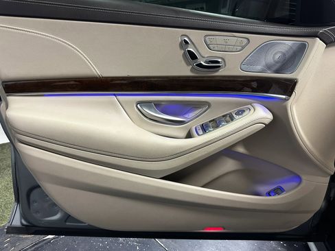 Used 2015 Mercedes-Benz S 550 4MATIC Sedan image 11