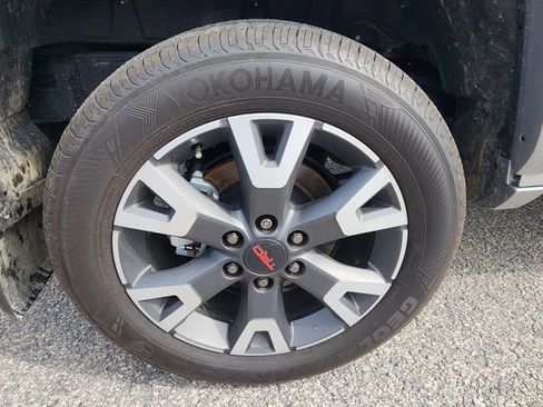 Used 2025 Toyota 4Runner TRD Sport Premium w/ Tow Technology Package AWD/4WD image 12