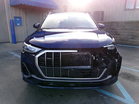 Used 2021 Audi Q3 2.0T Premium w/ Convenience Package AWD/4WD image 3