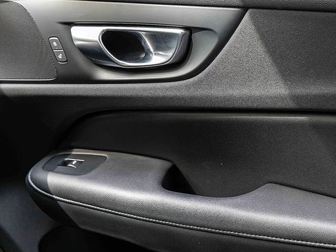 Used 2024 Volvo S60 B5 Plus image 16