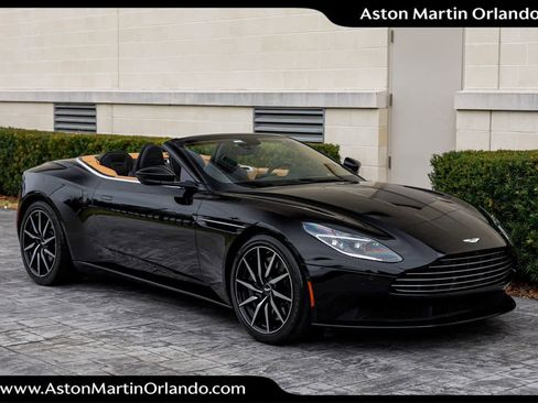 Used 2019 Aston Martin DB11 Volante image 17