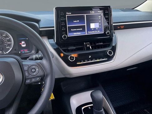 Used 2020 Toyota Corolla LE image 9