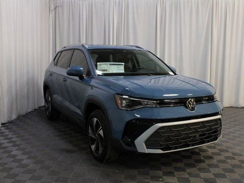 New 2026 Volkswagen Taos SE AWD/4WD image 34