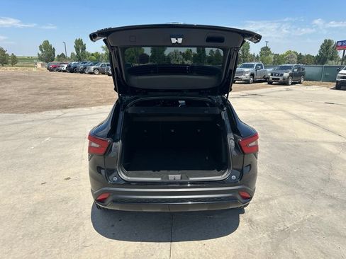 Certified 2024 Chevrolet Trax RS w/ Driver Confidence Package FWD image 22