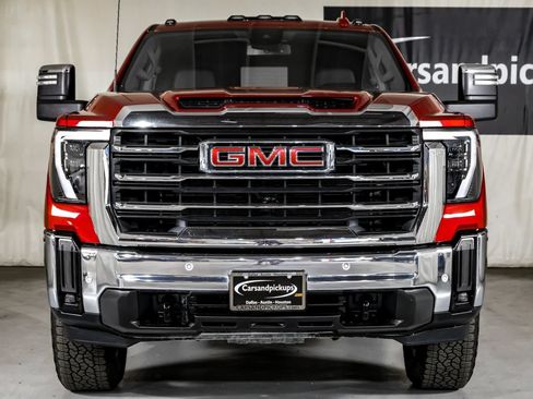 Used 2026 GMC Sierra 2500 SLT AWD/4WD image 3