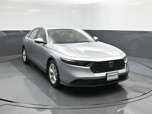 Certified 2024 Honda Accord LX image 17