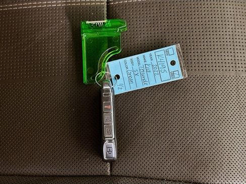 Used 2022 Kia Telluride SX w/ Nightfall Edition Package image 37