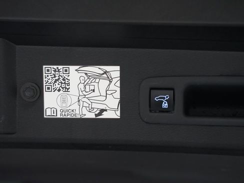 Certified 2021 Toyota Sienna XLE image 35