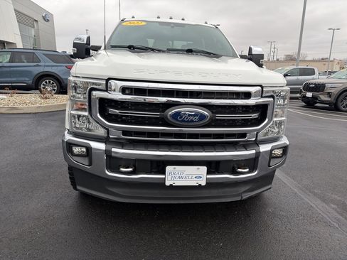 Used 2022 Ford F250 Lariat w/ Chrome Package image 3