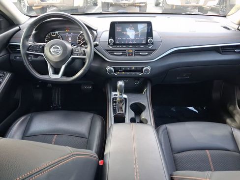 Certified 2020 Nissan Altima 2.5 SR FWD image 9
