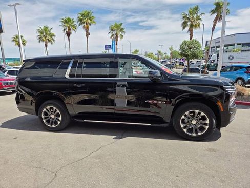 Certified 2025 Chevrolet Suburban LT w/ Comfort Package image 7