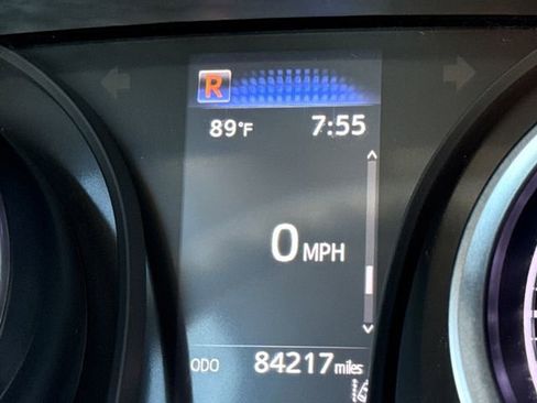 Used 2021 Toyota Camry LE FWD image 30