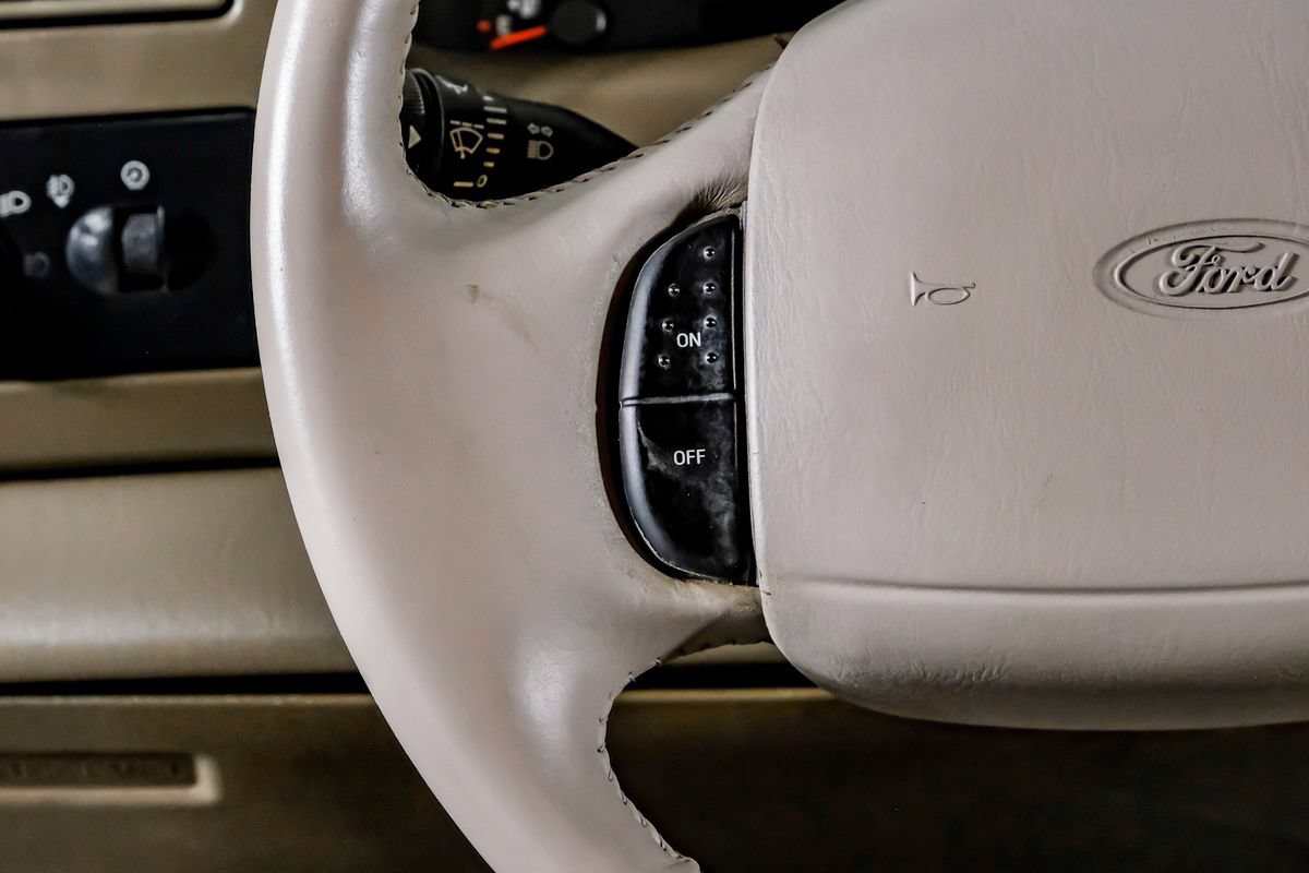 Used 2002 Ford F250 Lariat AWD/4WD image 17