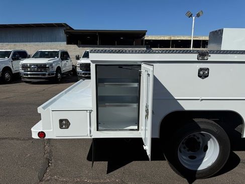 New 2026 Ford F550 4x4 Crew Cab Super Duty image 10