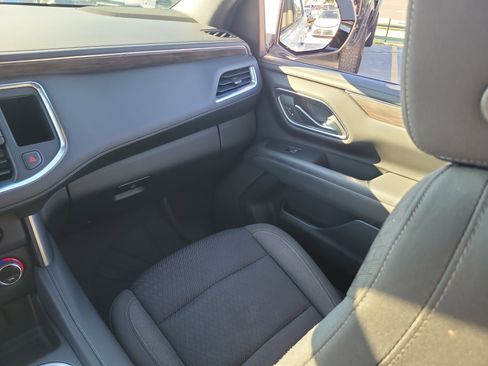 Used 2023 Chevrolet Tahoe LS image 16