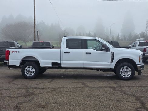 New 2026 Ford F350 XLT w/ FX4 Off-Road Package image 26