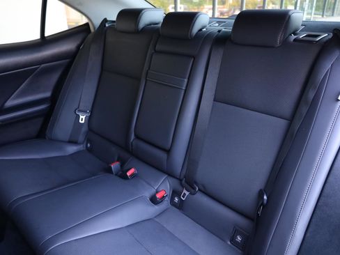 Used 2014 Lexus IS 250 RWD image 18