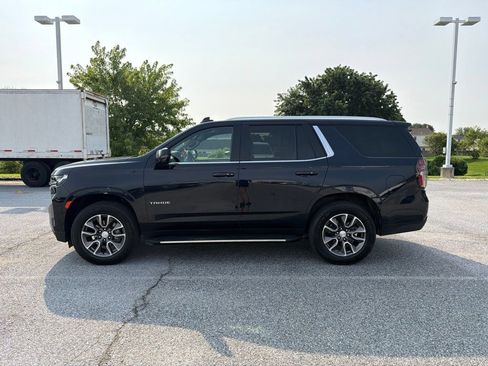 Used 2022 Chevrolet Tahoe LT w/ Luxury Package AWD/4WD image 3
