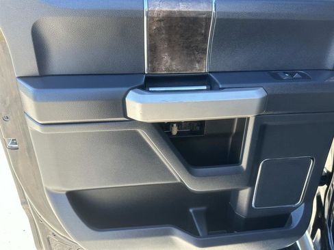 Used 2022 Ford F250 Lariat w/ Lariat Ultimate Package image 12