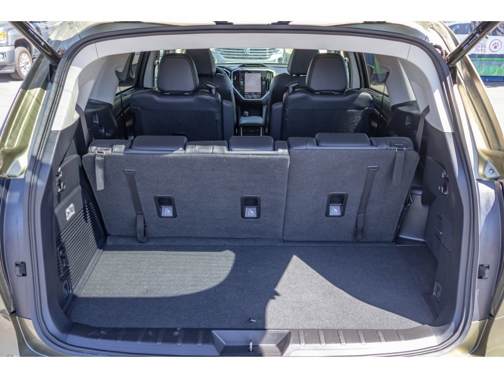 Used 2023 Subaru Ascent Touring AWD/4WD image 15