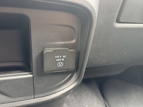 New 2026 RAM 2500 Tradesman AWD/4WD image 24