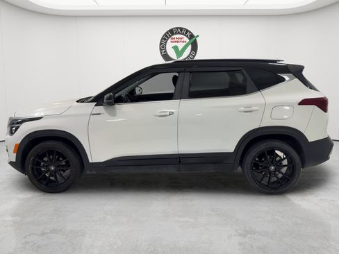 Used 2021 Kia Seltos S FWD image 2