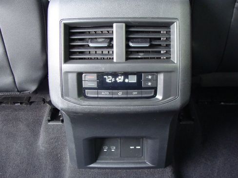 Used 2022 Volkswagen Atlas SE w/ Black Wheel Package image 36